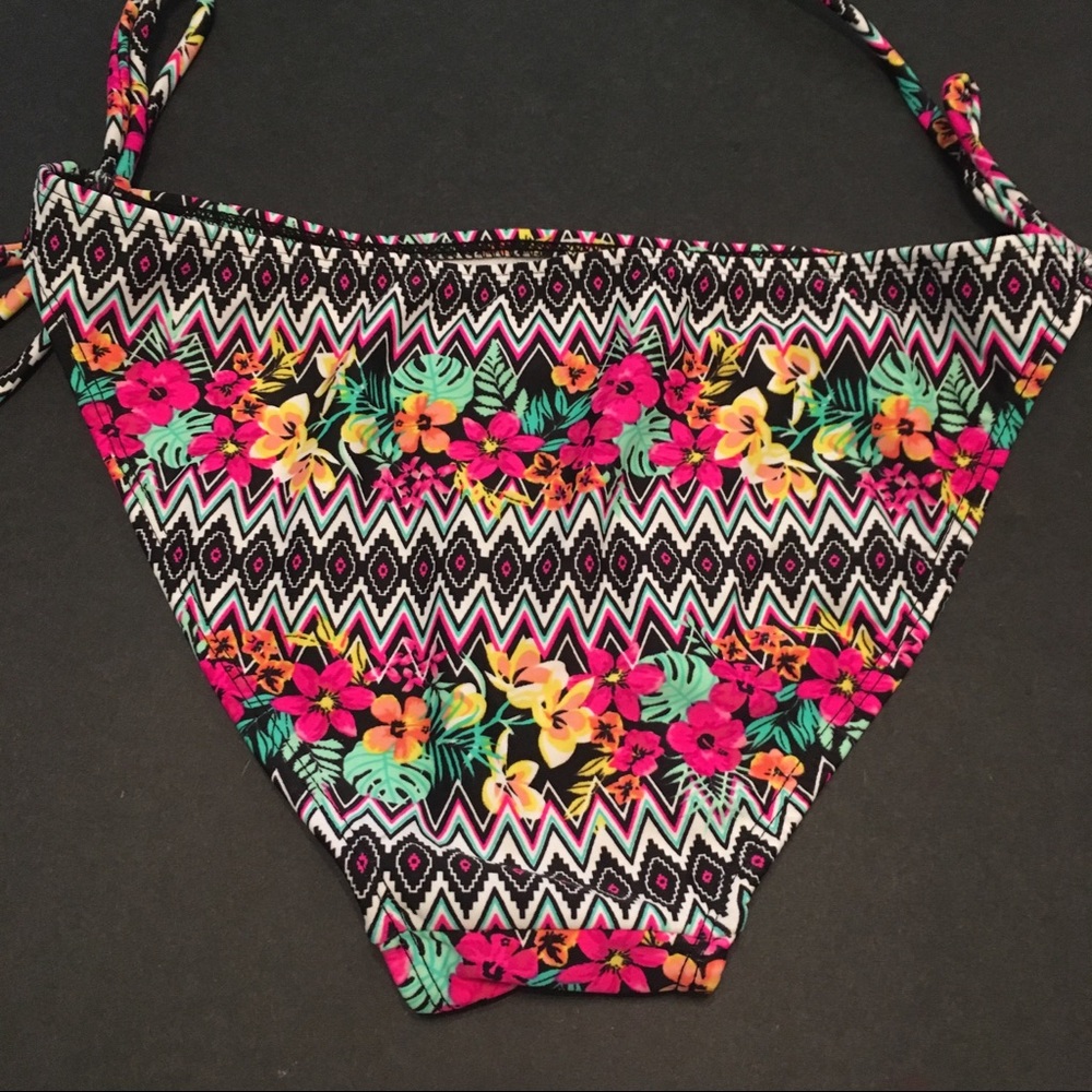 Wet Seal bikini bottom
